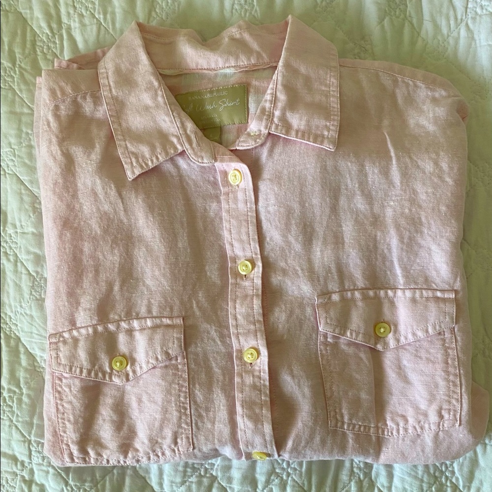Banana Republic “soft wash” shirt.  Size L. EUC